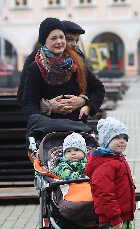 Vánoční strom pro České Budějovice ze Zavadilky,část 1