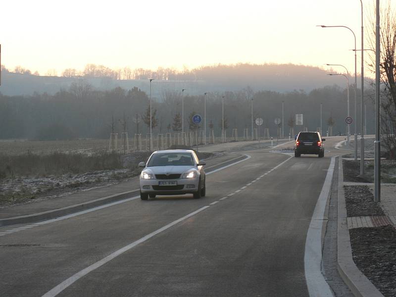 Rekonstruovaná podoba Plavské ulice v Českých Budějovicích. Slavnostně byla uvedena do provozu 1. prosince 2020. Jde o společnou investici města a kraje.