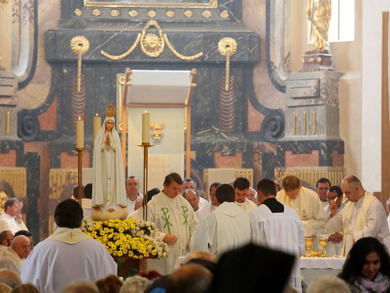 Socha Panny Marie Fatimské přicestovala za věřícími do Českých Budějovic.