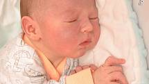 Jindřich Knap, Volyně. Prvorozený syn rodičů Dany a Lukáše se narodil 24.8. 2022 ve 22.03 hodin s váhou 4040 g.
