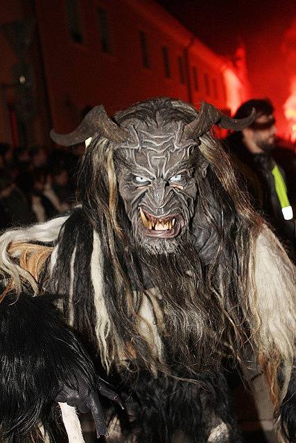 Krampus show v Kaplici.