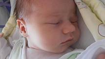 3,70 kg – tolik po svém narození vážila Ester Kudláčková z Chlumu. Narodila se v českobudějovické porodnici v pondělí 26.3.2012 v 18 hodin a 30 minut.