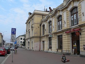 Budova vlakového nádraží v Českých Budějovicích čeká na zásadní rekonstrukci už řadu let.