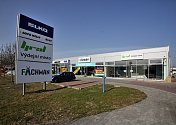Výdejnu zboží IKEA v českobudějovické obchodní zóně u Globusu provozuje firma HRAL.