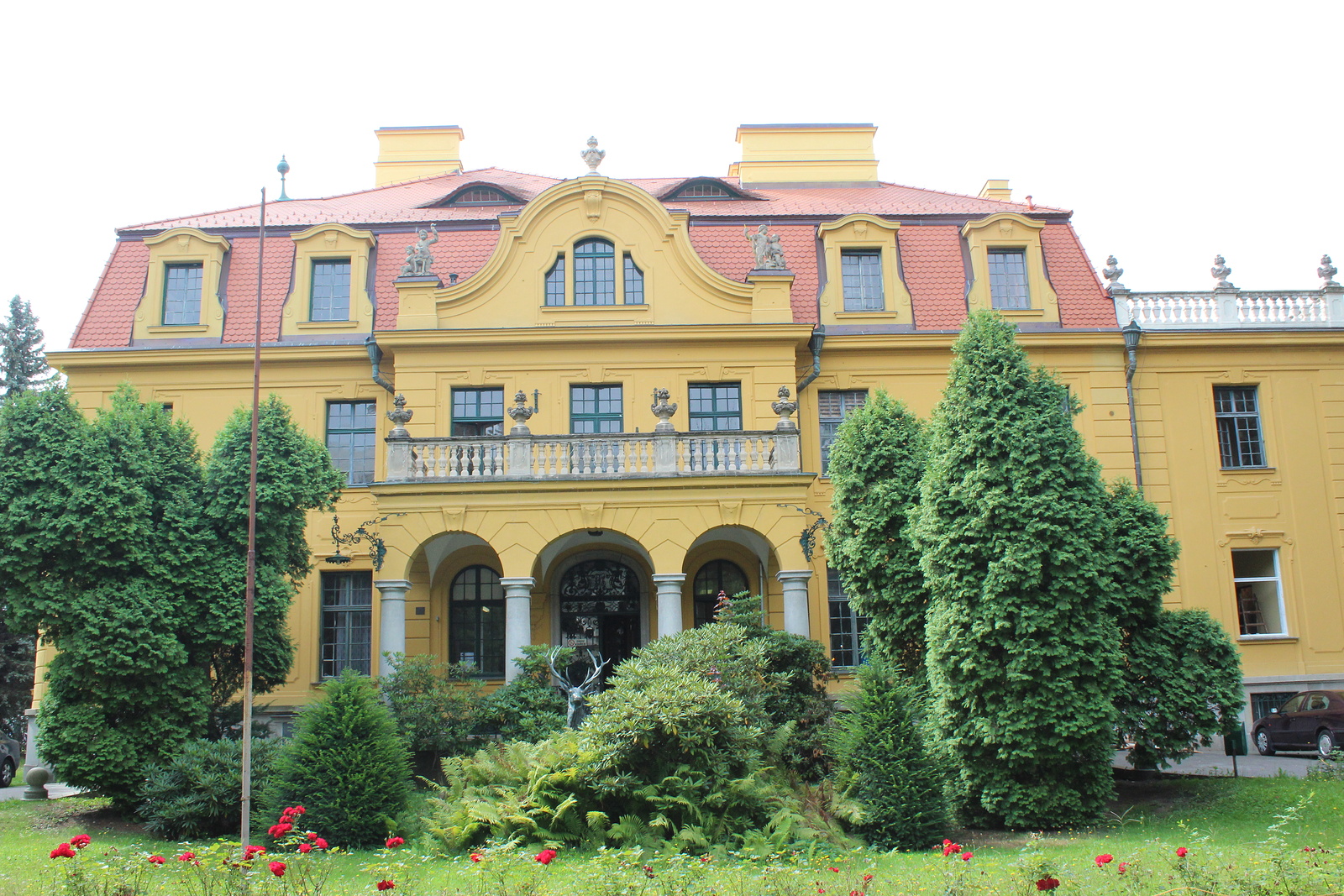 OBRAZEM: Dříve vilu obývala nejbohatší rodina v Budějovicích, teď patří  dětem - Českobudějovický deník