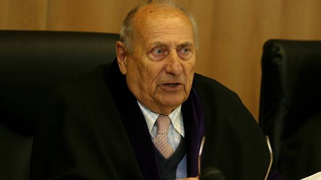 Jiří Bernát předsedal táborskému krajskému soudu letos na podzim. Tehdy projednávali kauzu údajně zmanipulovaných konkurzů kolem ústeckého soudce Berky.