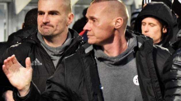 Fotbalisty Dynama v důležitém zápase v Liberci vedli trenéři Tomáš Zápotočný a Marek Nikl