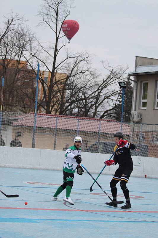 Hokejbalisté Pedagogu se chystají na čtvrtfinále prvoligového play off proti týmu Bulldogs Brno.