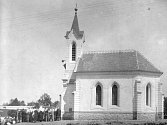 Historická fotografie ukazuje, jak vypadala zalinská kaple svatého Václava v době svého dokončení.