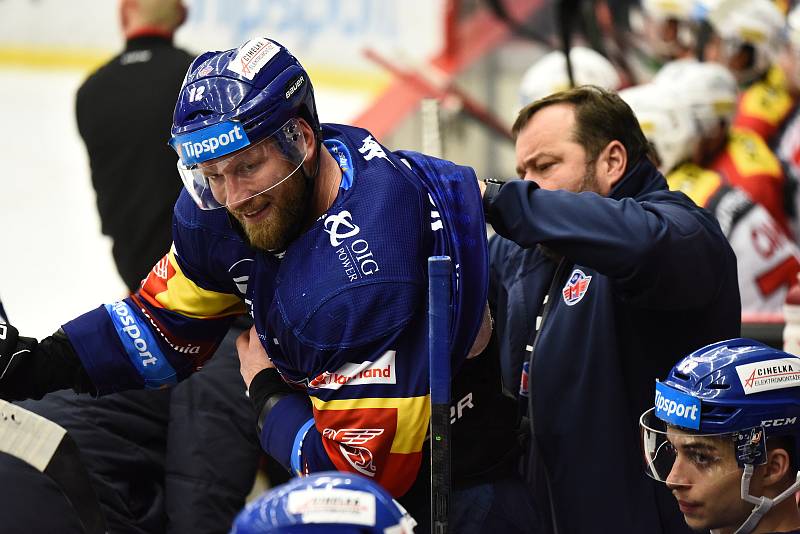 Páté čtvrtfinále play off hokejové extraligy: Motor ČB - Pardubice.