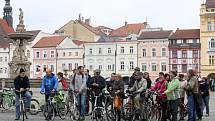 Budějovičtí cyklisté přišli zastupitelům připomenout, že i oni jsou důležitou součástí dopravy