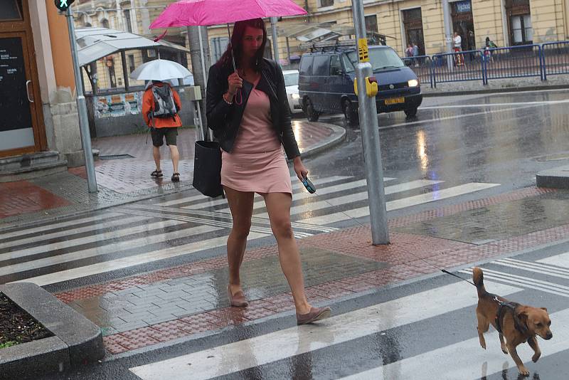 Deštivý a bouřlivý pátek v Českých Budějovicích
