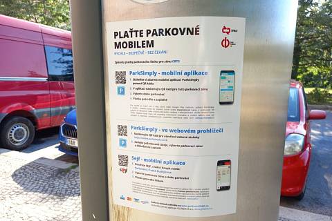 S automatem nebo i bez automatu můžete uhradit parkování v Českých Budějovicích. Na snímku Senovážné náměstí.