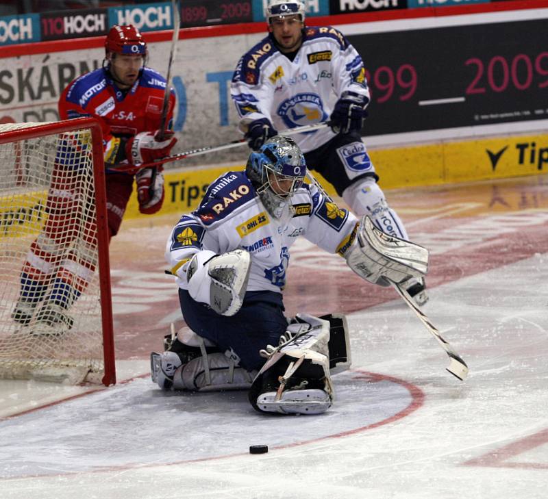 Ve 44. kole extraligy hokejisté HC Mountfield deklasovali Plzeň 6:1.