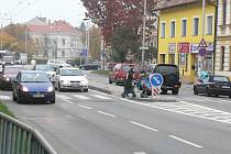 Přechody na Pražské třídě v Českých Budějovicích někteří řidiči nerespektují. 