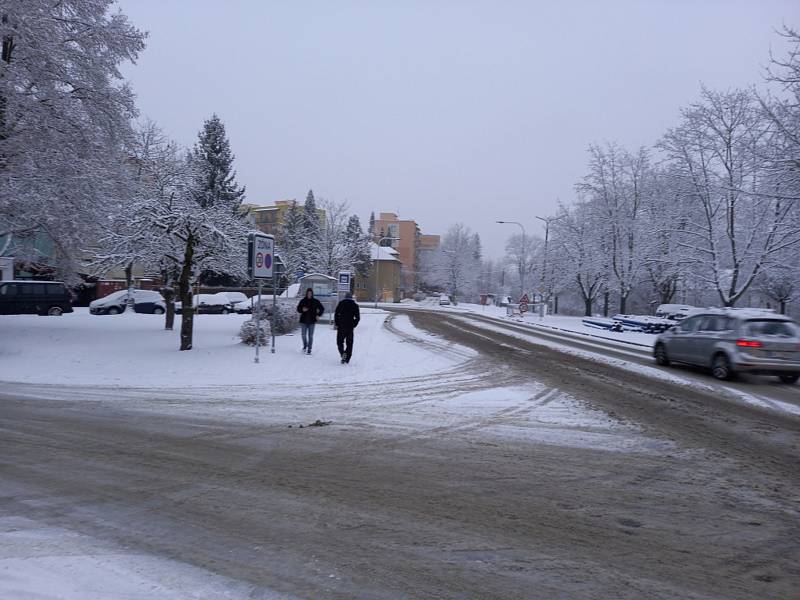 Sněžení v Českých Budějovicích 9. prosince 2021.