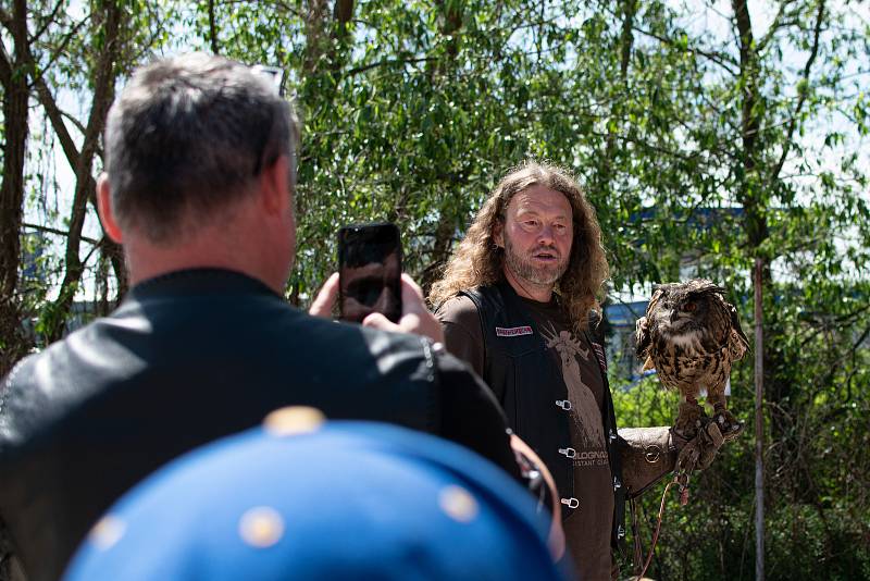 Vítání léta, výstava nožů a motoshow