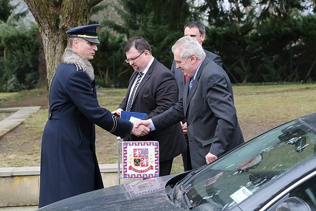 Miloš Zeman se zastavil v Benešově vile v Sezimově Ústí.