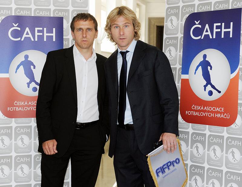 Karel Poborský a Pavel Nedvěd