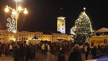 Rozsvícení vánočního stromečku a adventní trhy na českobudějovickém náměstí.