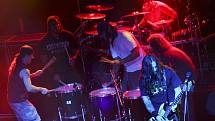 Sepultura, brazilská metalová legenda, koncertovala v neděli spolu s dalšími kapelami v píseckém kulturním domě.