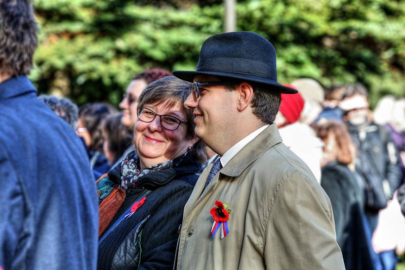 Ke stému výročí první světové války připravilo Jihočeské muzeum tématickou výstavu. Zahájena byla slavnostní vernisáží příznačně  na Den válečných veteránů.