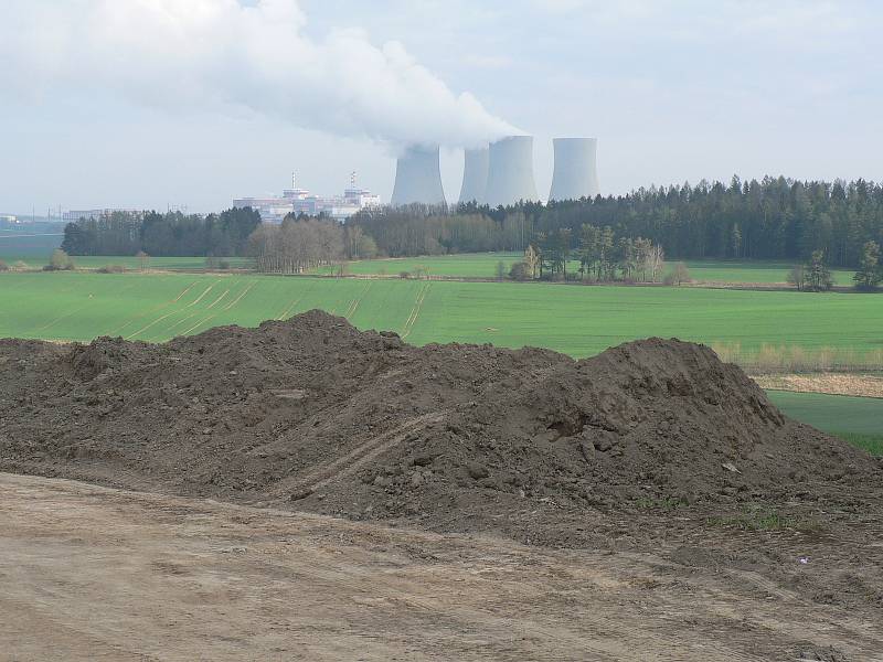 Pro společnost ČEZ se nyní staví od temelínské jaderné elektrárny horkovod do Českých Budějovic.