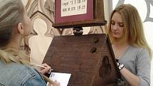 Na letošním vyhlášení soutěže si mohli žáci vyzkoušet i středověká řemesla.