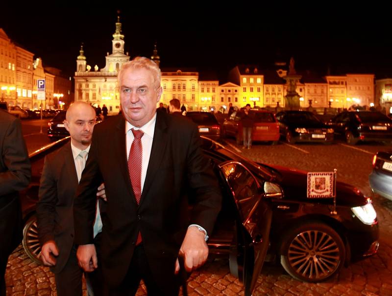 Prezident České republiky Miloš Zeman zahájil 17. února návštěvu v Jihočeském kraji.