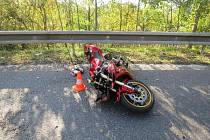 Těžkým zraněním skončila nehoda motorkáře na Yamaze mezi Pískem a Táborem.