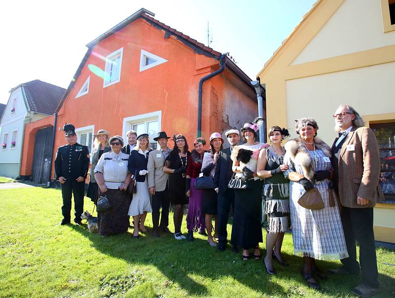 Již tradičně posnídali v Úsilném o pouti ve stylu začátku minulého století.