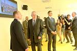 Prezident Miloš Zeman navštívil operační středisko Policie ČR na Lannově třídě. 
