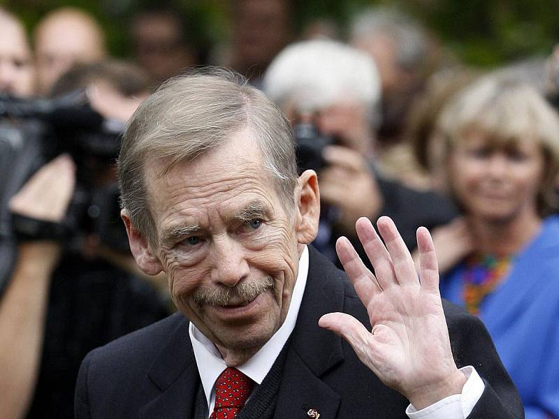 Václav Havel, první prezident České republiky, dramatik a dlouholetý bojovník proti komunismu.