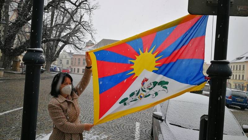 Vlajky pro Tibet zavlály i v jižních Čechách. Tábor. Foto: MěÚ Tábor