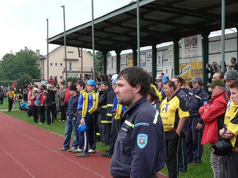 Okresní soutěž v požárním sportu dospělých se uskutečnila 30. května 2010 v Č. Budějovicích v areálu SKP.
