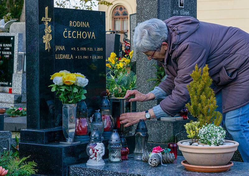 Dušičky v českobudějovickém hřbitově sv. Otýlie