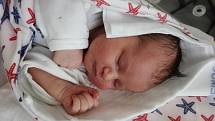 BEÁTA KUBIŠOVÁ, PRACHATICE. Narodila se v neděli 21. června v 19 hodin a 6 minut v písecké porodnici. Vážila 3 350 gramů a měřila 52 centimetrů. Rodiče: Monika a Vlastimil Kubišovi.