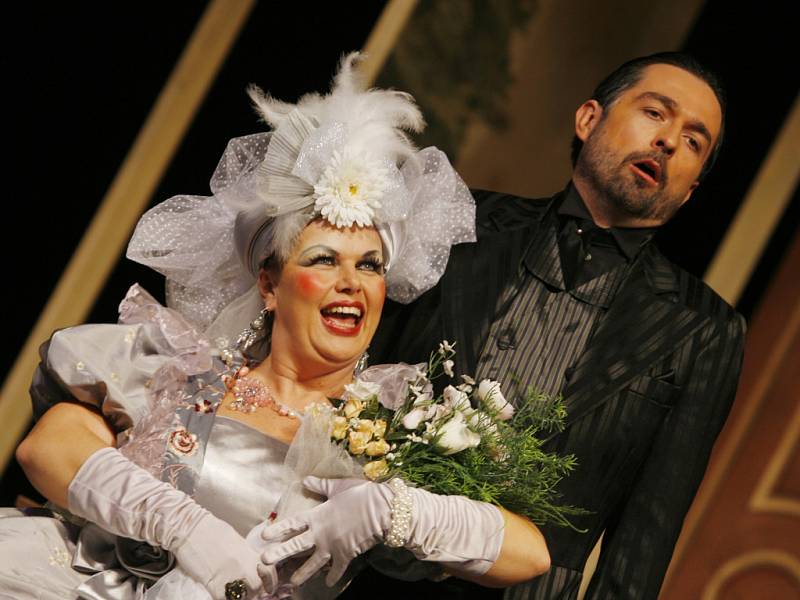 Hudebně náročná opereta přinese sice nenáročný děj, zato zábavu, vtip a chytlavé rozverné melodie.