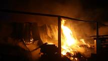 Požár skladu v Jílovicích v roce 2020 působil škodu za téměř milion korun.
