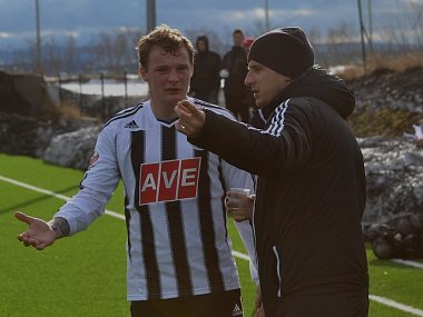 Jakub Řezníček s asistentem trenéra Martinem Vozábalem.