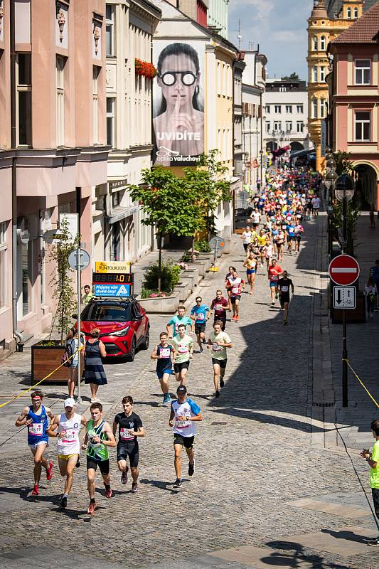 Závodu RunTour České Budějovice 2020 se zúčastnili letos v červenci malí i velcí běžci.