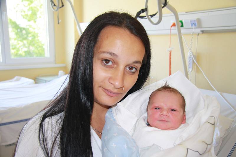 Brájen Robin Kaleja se narodil 25. srpna v 9.48 hodin s váhou 2890 g rodičům Nikole Kalejové a Martinovi Kalejovi. V Bohumilicích čekal Marián (5 let) Kristián Jan (2 roky).