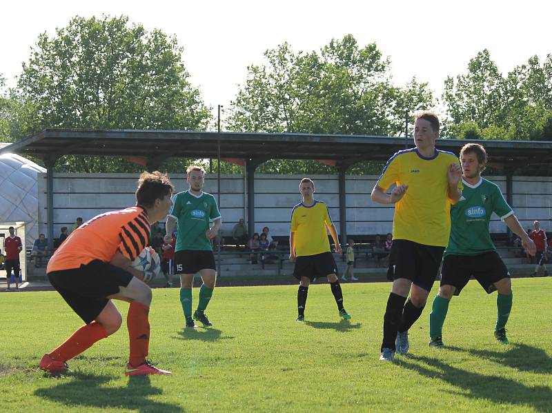 Fotbaloví starší dorostenci SKP ČB se stali vítězi krajského poháru. Ve druhém finále porazili ve čtvrtek večer doma Mladou Vožici jednoznačně 6:0.