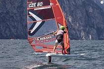 Snímky z mistrovství Evropy olympijské třídy iQFoil – IQFOiL Youth European Championships Lake Garda 2023. Do Česka putuje zlatá medaile. Karle Lavický je v Marseille