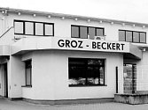 Firma GROZ-BECKERT CZECH sídlí v Českých Budějovicích v ulici U Sirkárny.