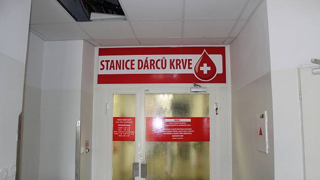 Jihočeši přichází darovat krev do českobudějovické nemocnice.