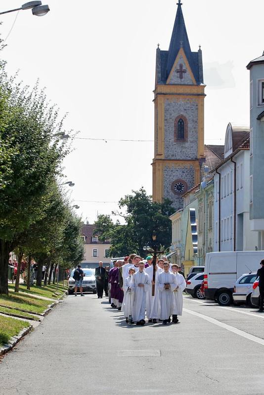 Voják Kamil Beneš, který zemřel při útoku v Afgánistánu, byl pohřben v Hluboké nad Vltavou