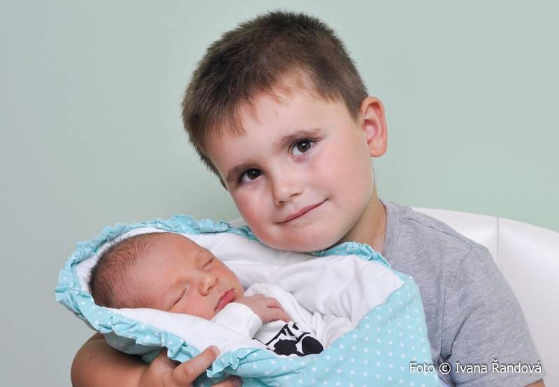 Matyáš Louška z Radomyšle. Rodičům Kateřině a Danovi se 22.7. 2022 v 10.07 hodin narodil syn Matyáš. Jeho porodní váha byla 3750 g. Doma na něj čekal bráška Daník (3).