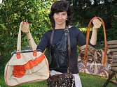 Hned čtyři kabelky darovala do VIP kabelek porotkyně StarDance Eva Bartuňková.  Působila v nedávném  parku na Rio Lipno, kde slovem provázela vystoupení tanečníků a lekce tanců pro návštěvníky. 
