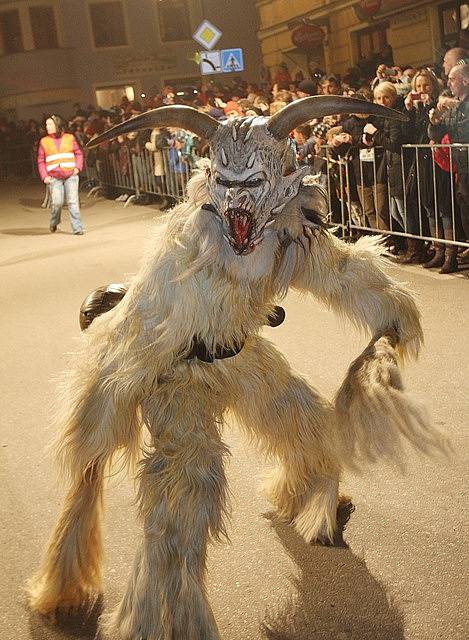 Krampus show v Kaplici.